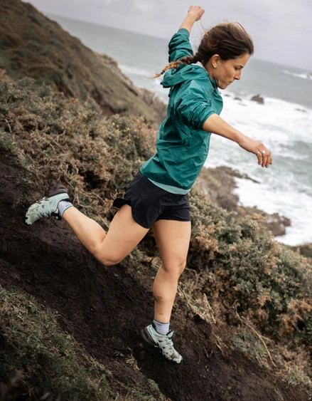 Ropa Salomon en Benetússer