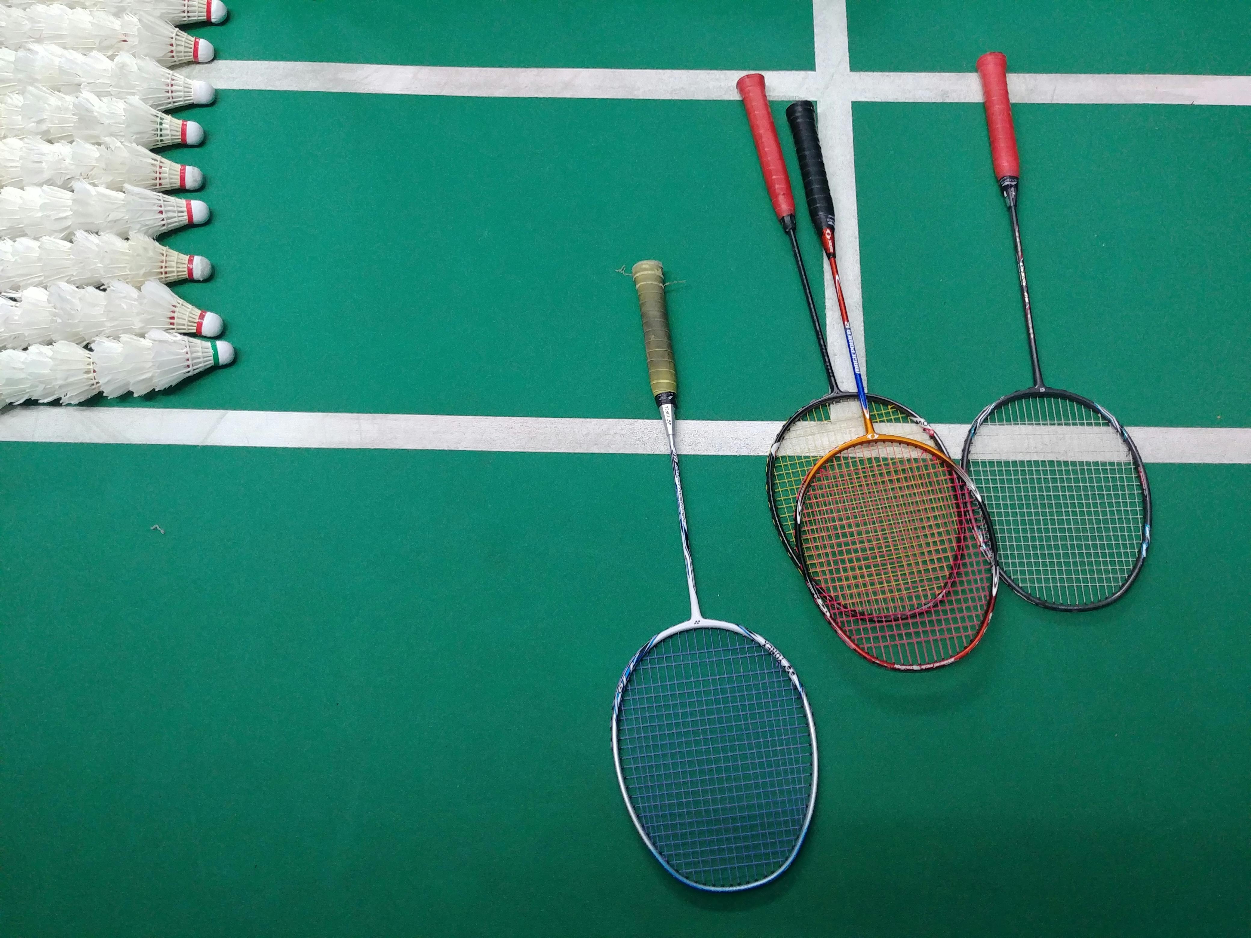 Encordado de Bádminton en Benetússer