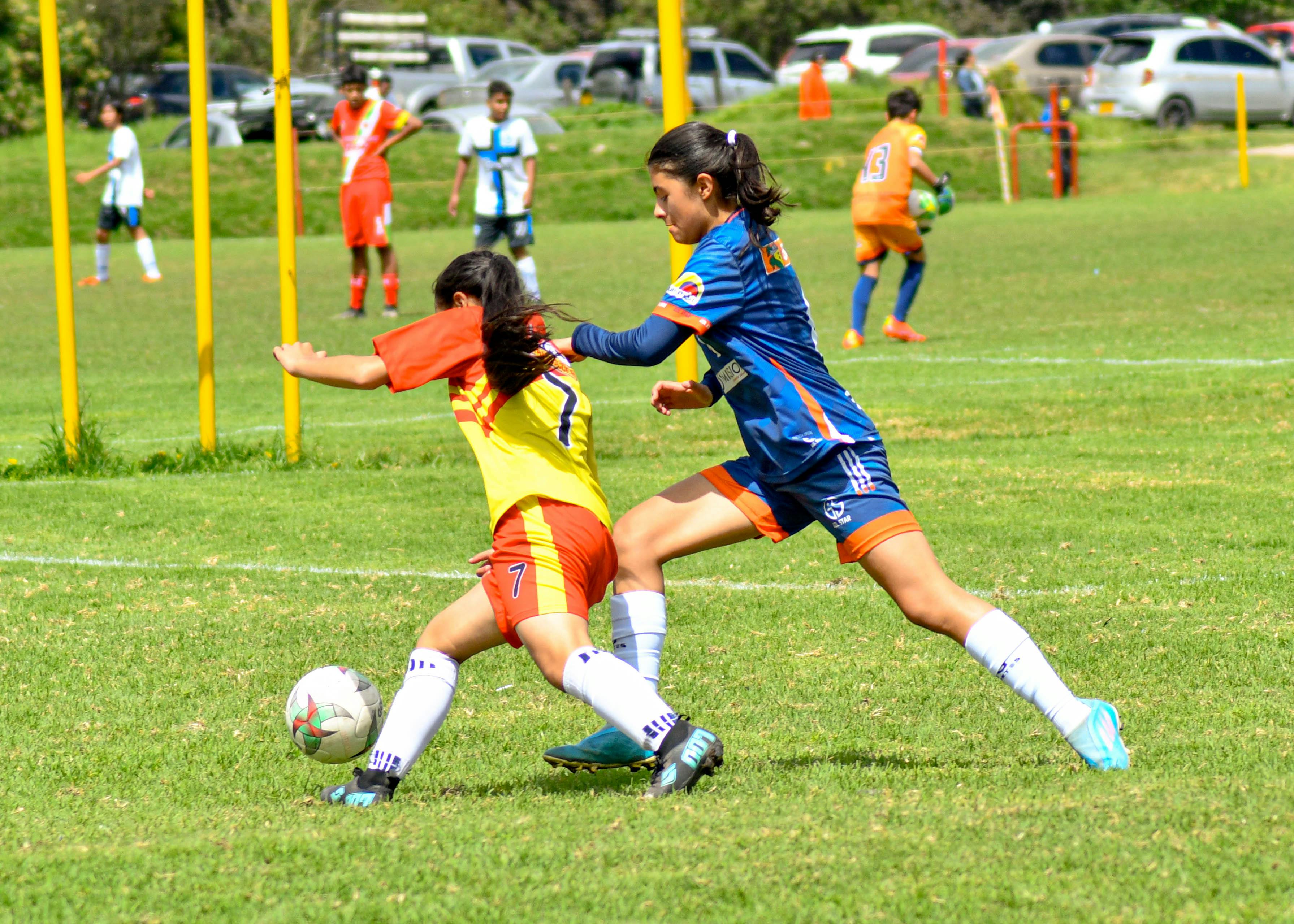 Botas Fútbol Césped Artificial Benetússer