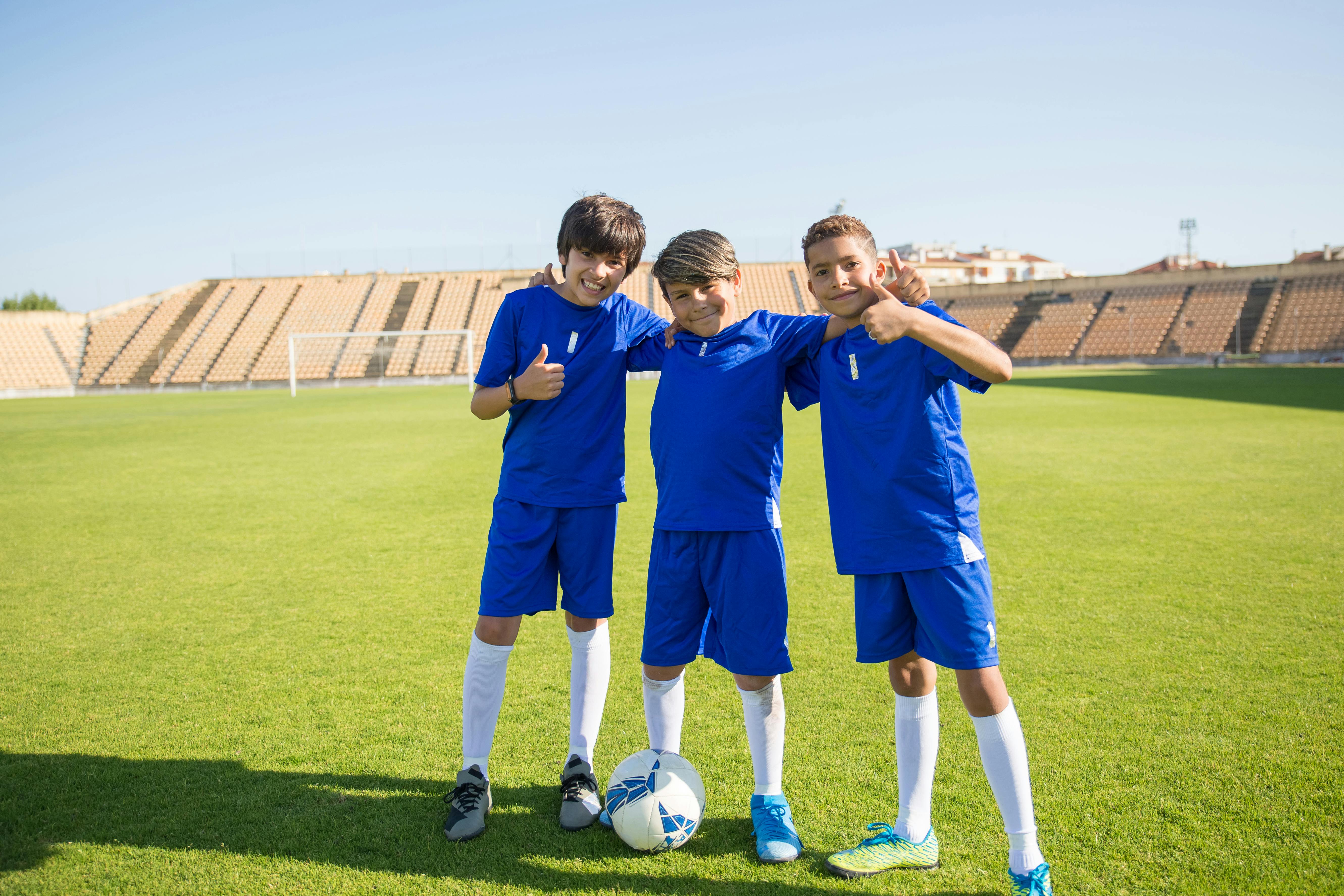 Equipación Deportiva Niños Benetússer